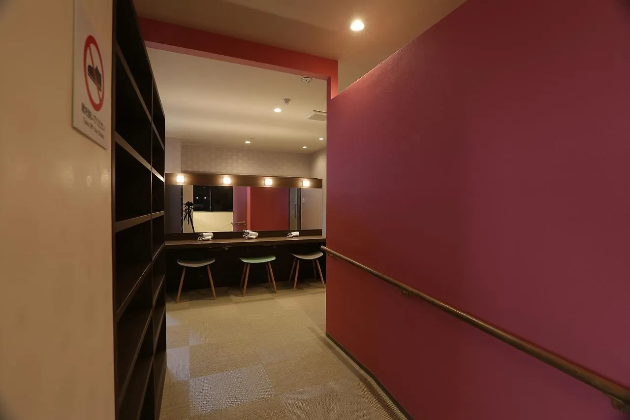 Hostel Spica Фукуока
